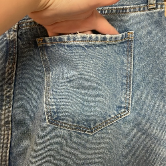 Old Navy size 12 Medium Wash Distressed Mini Denim Button Fly Non-Stretch Skirt - Picture 9 of 13